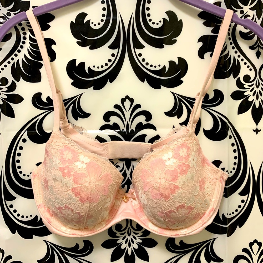 Victoria’s Secret Bra 32D Lined Demi Pink lace